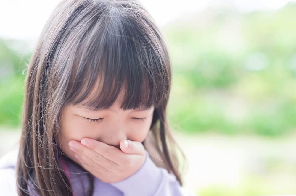 Đau đầu kèm nôn mửa