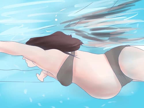 Tích cực bơi lội cũng giúp ngôi thai xoay dễ dàng