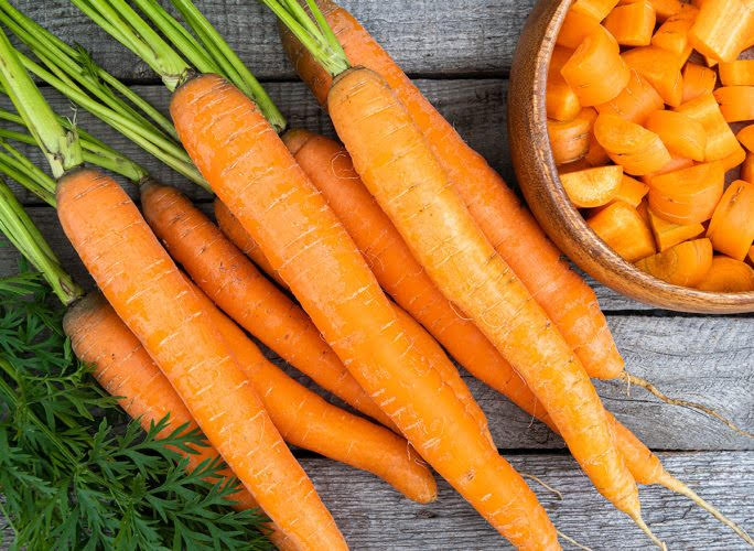 Sinh con da trắng bóc nhờ mẹ chăm ăn 6 món này