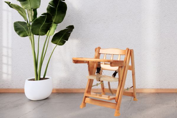 Ghế ăn dặm bằng gỗ