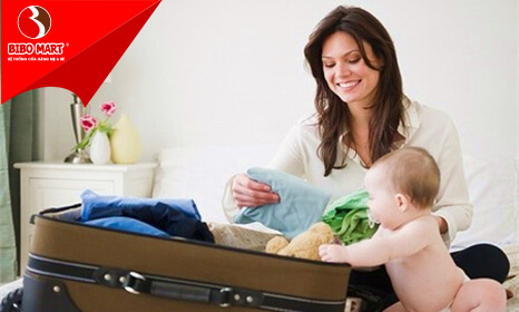 Chuẩn bị hành lý cho bé yêu đi du lịch