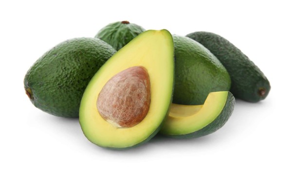 Bơ bổ sung dinh dưỡng tốt cho mẹ sau sinh mổ