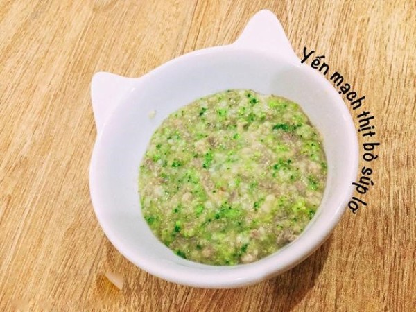 Cháo yến mạch, thịt bò, súp lơ