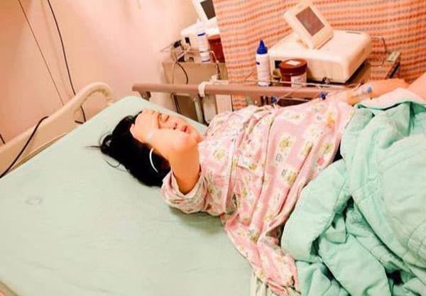 Bạn có thể sinh khó hoặc đi vệ sinh ngay trên bàn sinh