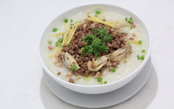 Cháo chim bồ câu giúp mẹ nhanh chóng phục hồi
