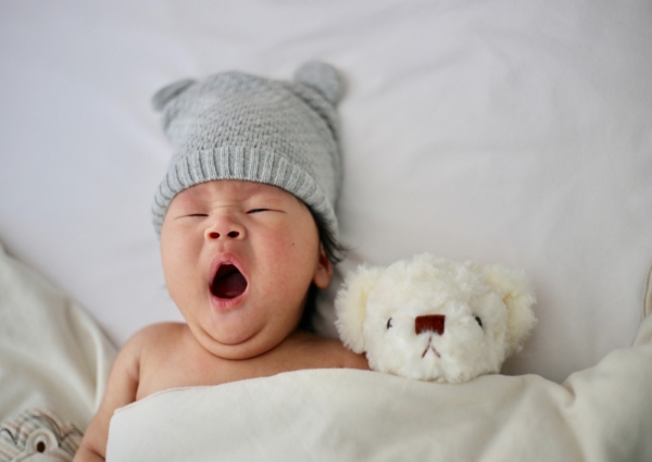 Trẻ sơ sinh nằm điều hòa bao nhiêu độ là của nhiều bậc phụ huynh