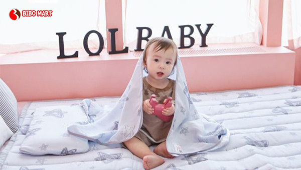 chăn cho bé sơ sinh mùa hè