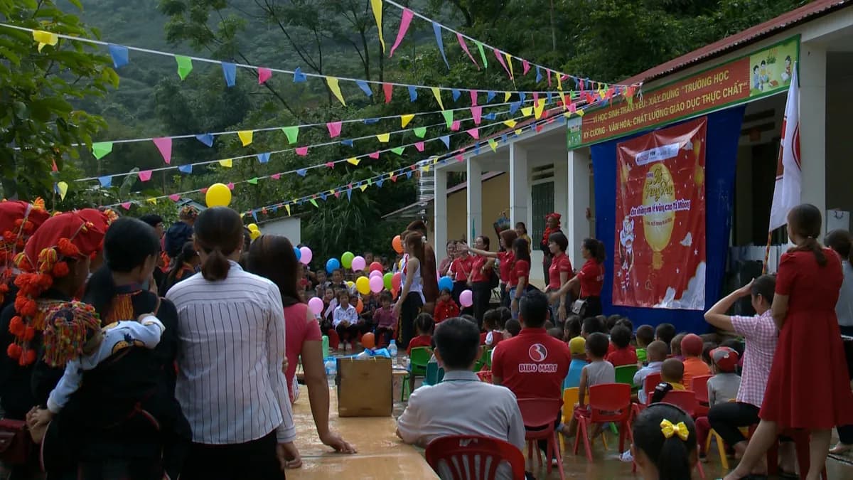 Bibo Mart Mang Trung thu về với học sinh vùng cao tỉnh Lao Cai - Ảnh 5.