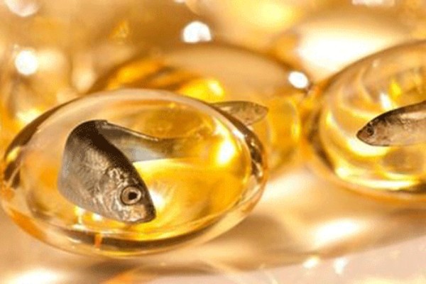 Sử dụng dầu gan cá tuyết cung cấp Omega 3 tự nhiên cho cơ thể