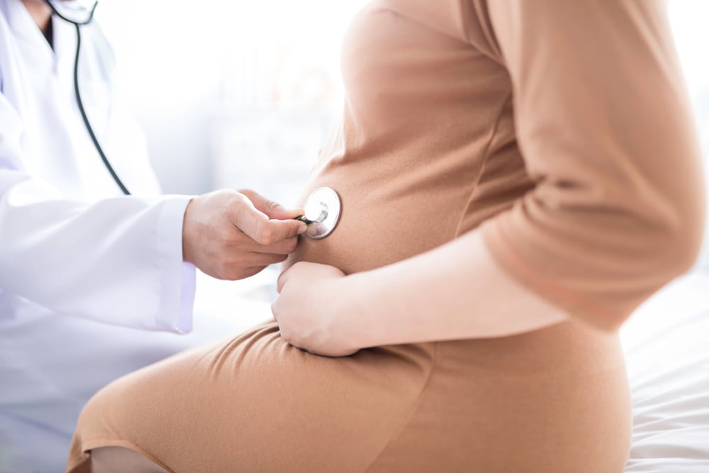 Khám thai đúng lịch sẽ giúp mẹ kiểm soát tốt các vấn đề sức khỏe trong thai kỳ