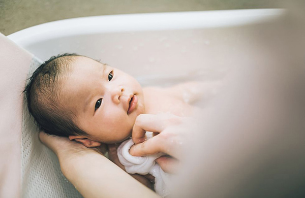 sữa tắm mang đến con trẻ sơ sinh