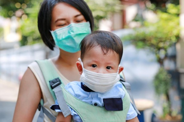 Môi trường có thể là nguyên do khiến bé bị chàm sữa