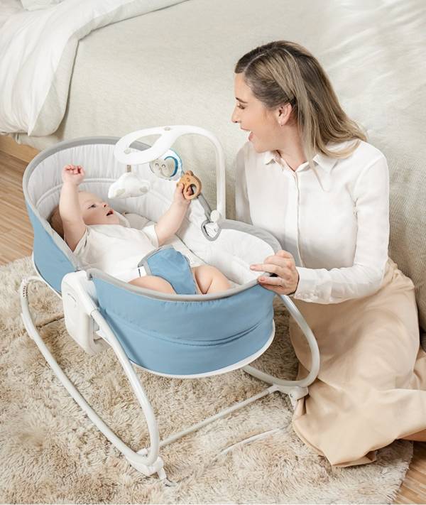 Sử dụng nôi điện cho bé giúp mẹ có nhiều thời gian hơn