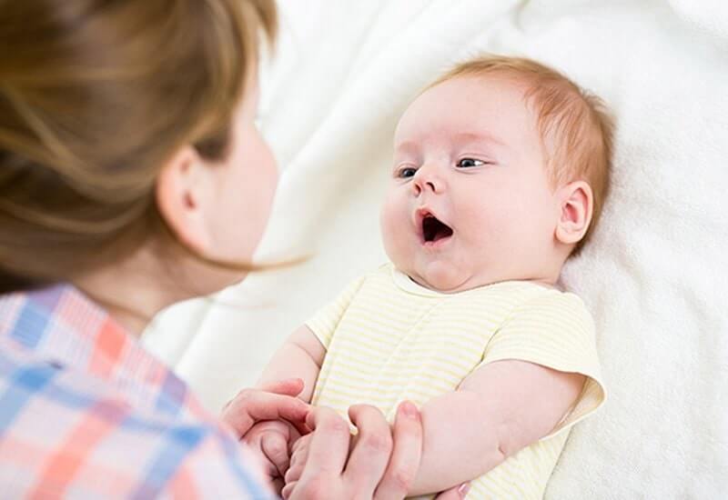 Học cách hiểu tín hiệu của trẻ sơ sinh