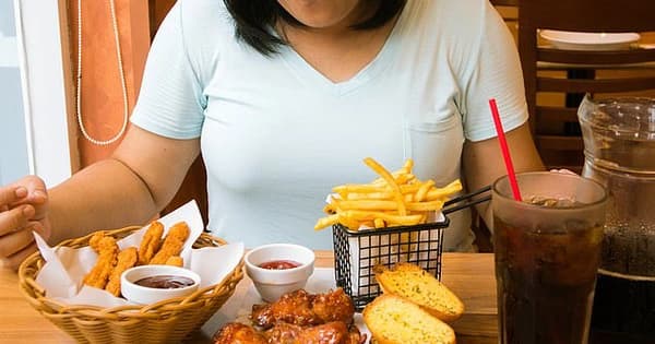 Nguy cơ tăng cân mất kiểm soát vì tiêu thụ quá nhiều món ăn chế biến dầu mỡ