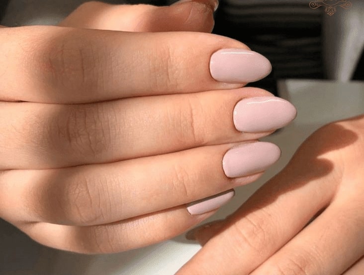 Mẫu nail cho dáng móng hạt gạo đơn giản