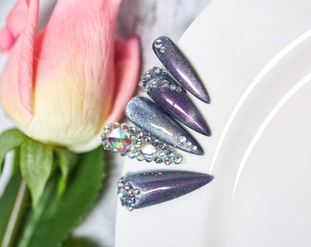 Mẫu nail form móng nhọn độc đáo