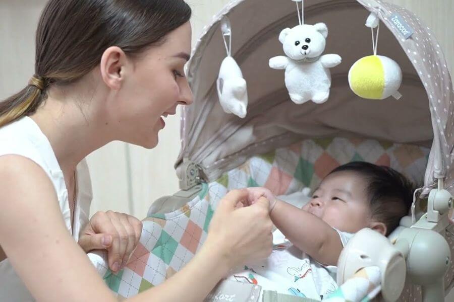 Giai đoạn dùng ghế rung cho trẻ sơ sinh