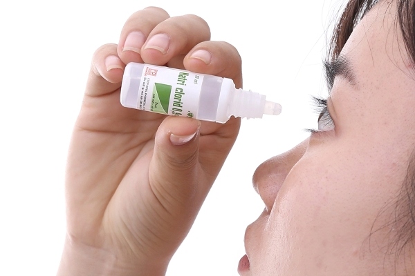 Chỉ sử dụng nước muối sinh lý đúng liều lượng cho phép