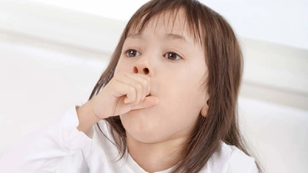 Ho là một trong những triệu chứng cúm A phổ biến