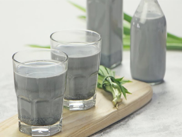 Sữa mè đen giúp kích thích chuyển dạ tự nhiên cho mẹ bầu