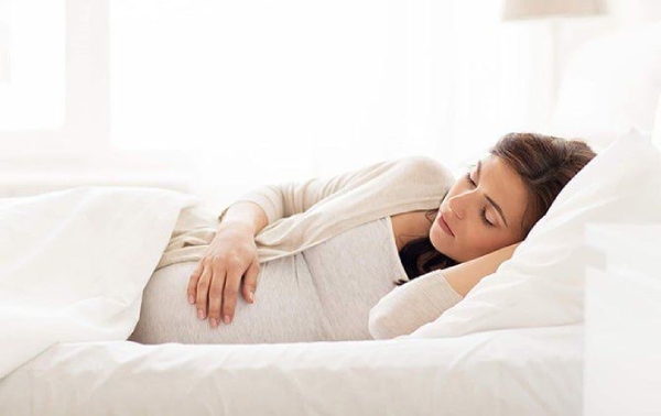 Mẹ bầu nên nghỉ ngơi đầy đủ