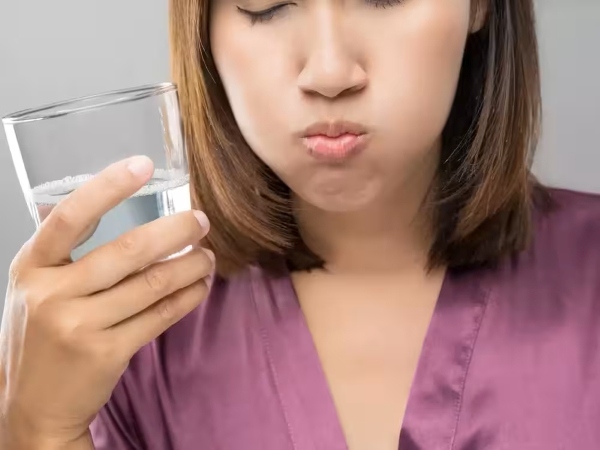 Nước muối sinh lý còn dùng để súc miệng