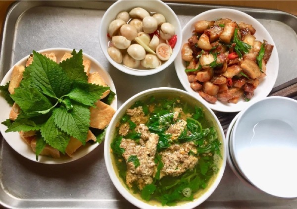 Canh cua mồng tơi - một trong 7 món canh tốt cho bà bầu