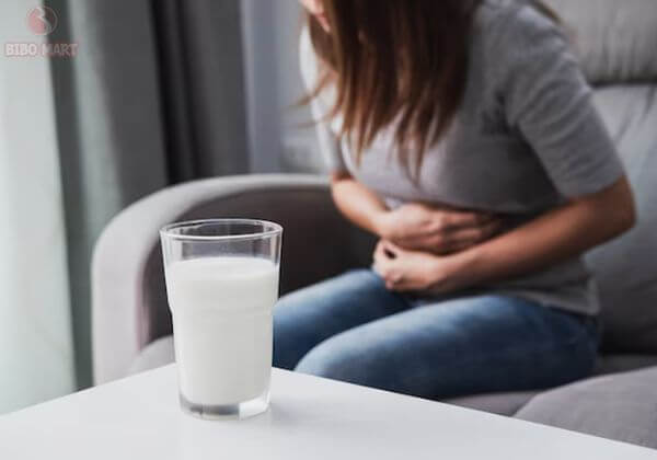 Những điều mẹ cần lưu ý khi sử dụng sữa nguyên chất