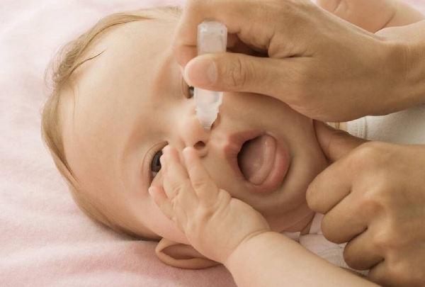 Liều lượng sử dụng nước muối sinh lý Pháp tép vàng
