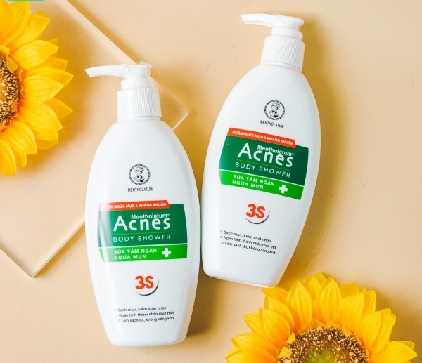 Sữa tắm Acnes ngừa mụn lưng hiệu quả