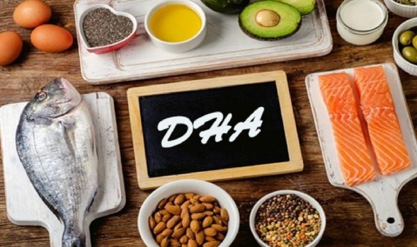 Hàm lượng DHA dồi dào trong cá hồi, bơ, các loại hạt