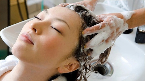 Lựa chọn dầu gội trị gàu Nhật Bản phù hợp với da đầu