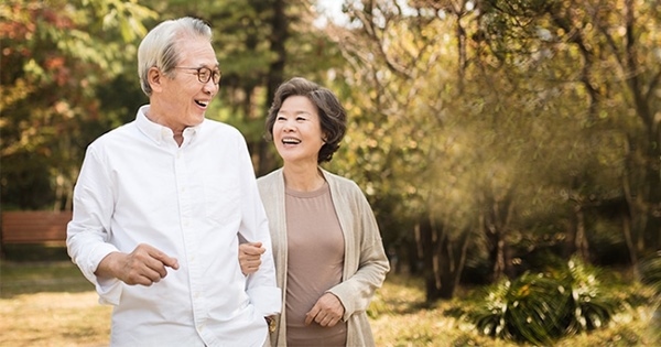 Lựa chọn sữa Nhật cho người già cần xem xét đến tình trạng sức khỏe