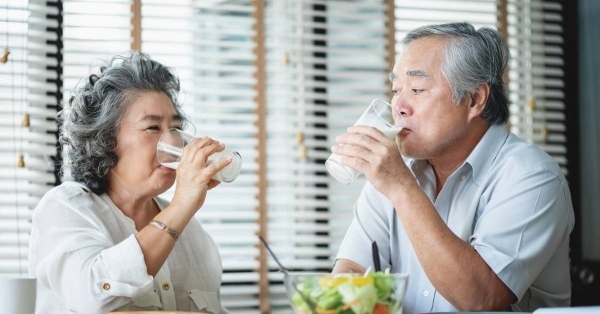 Thời điểm uống sữa Ensure tốt nhất là sáng và tối