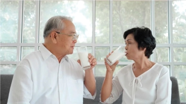 Sữa sau khi pha cần sử dụng trong 1-2 giờ để đảm bảo tươi ngon