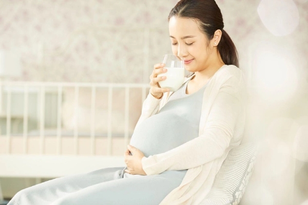 Bổ sung sữa bầu đúng thời điểm giúp mẹ bầu hấp thu dưỡng chất hiệu quả