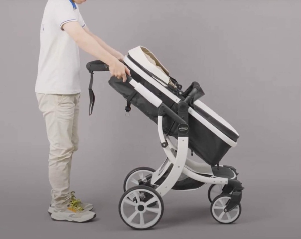 Gấp gọn xe đẩy