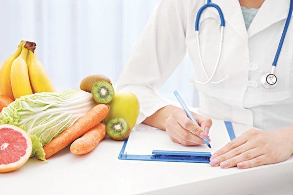 Những câu hỏi phổ biến về chế độ dinh dưỡng sau sinh cho mẹ