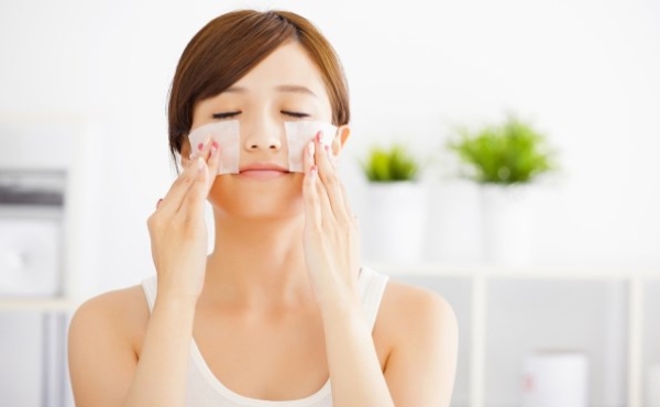 Hướng dẫn dùng nước tẩy trang đúng cách để làm sạch da hiệu quả