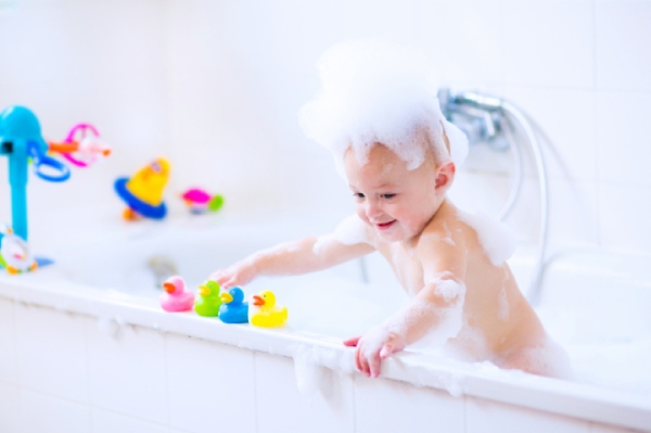 Tắm đúng giờ tránh nguy cơ thay đổi nhiệt độ đột ngột