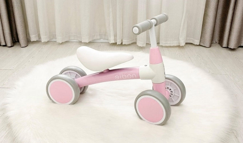 Xe chòi giúp bé phát triển toàn diện