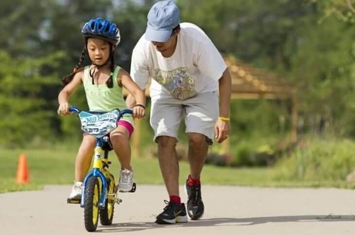 Tạo nền tảng giúp bé đi xe đạp vững vàng hơn