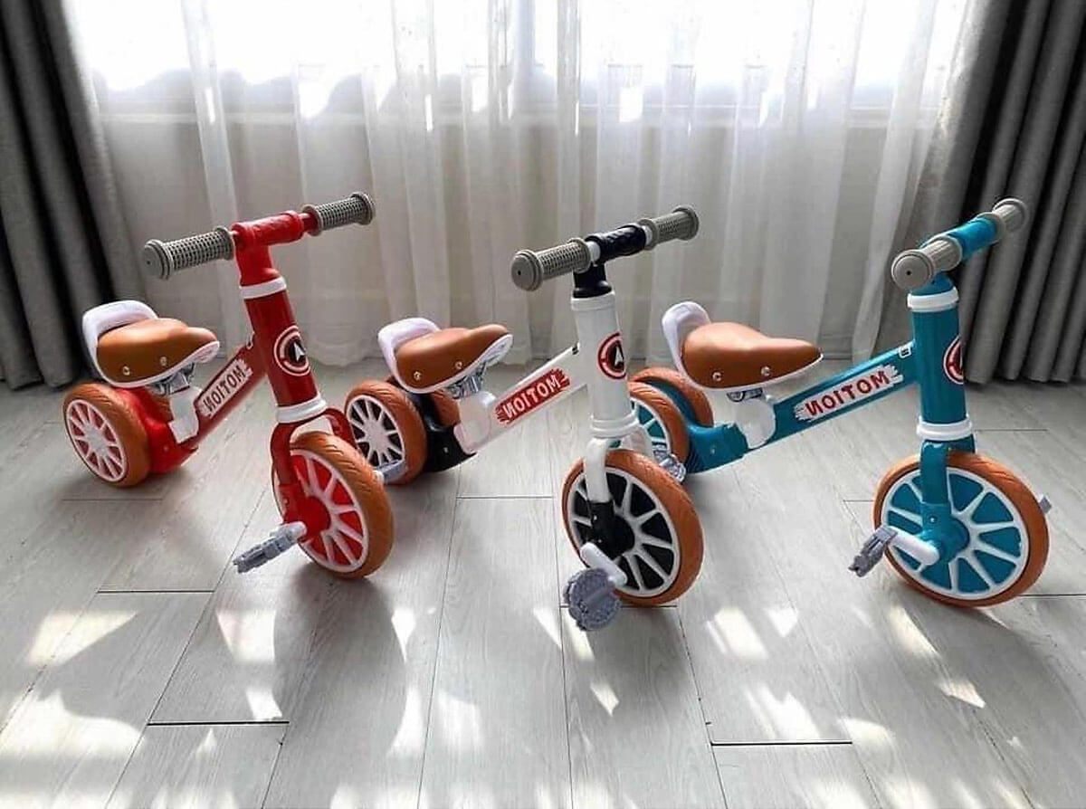 Những chú ý khi sử dụng xe đẩy chân cho bé