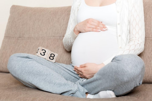 1. Thai nhi 38 tuần tuổi nặng bao nhiêu cân là đúng chuẩn