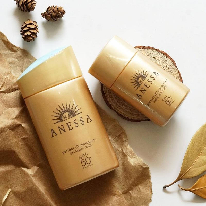 Kem chống nắng Anessa da dầu Perfect UV Sunscreen Skincare Milk