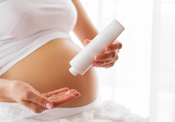 Việc lựa chọn kem chống nắng cho bà bầu cần được cân nhắc kỹ lưỡng