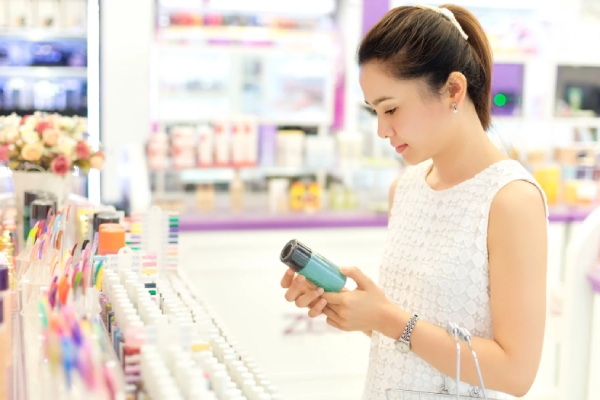 Lựa chọn cửa hàng mỹ phẩm uy tín, đảm bảo an toàn cho da