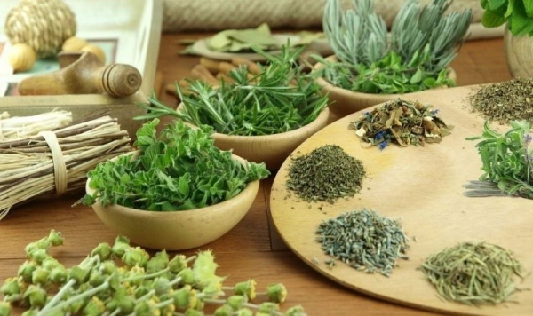 Dung dịch vệ sinh được chiết xuất từ các thành phần tự nhiên, lành tính