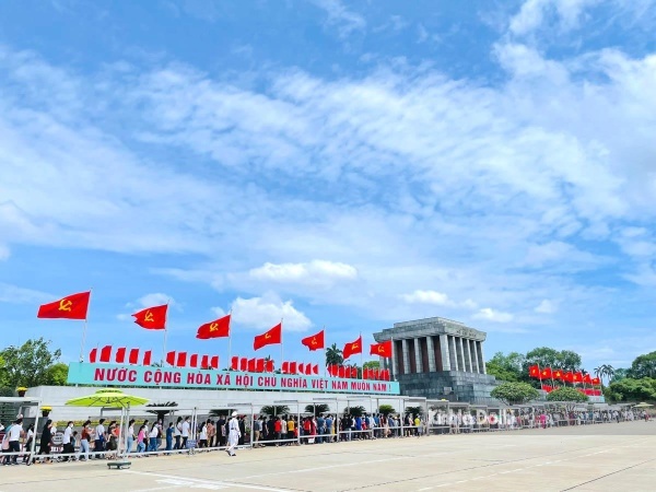 Lịch nghỉ lễ 30 4 năm 2025 là 5 ngày